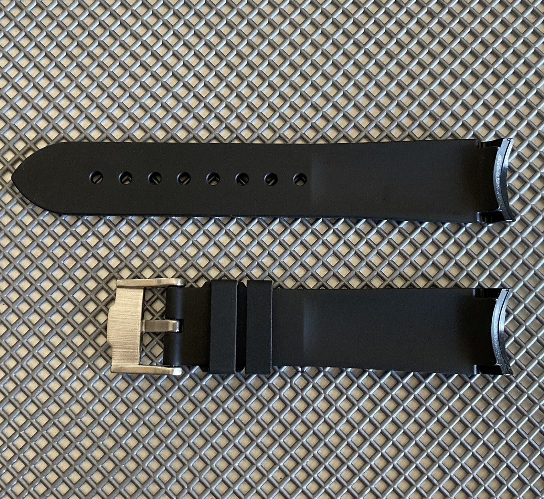 curved rubber black yacht master replacement strap
